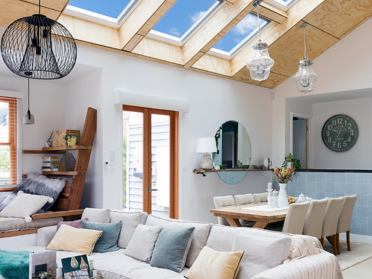 living room with skylights thumbnail
